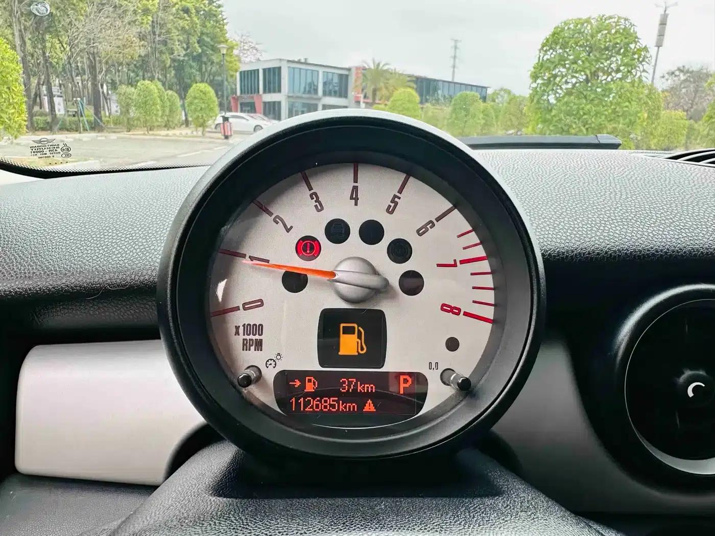 MINI CLUBMAN 2011 1.6L ONE — миниатюра 17