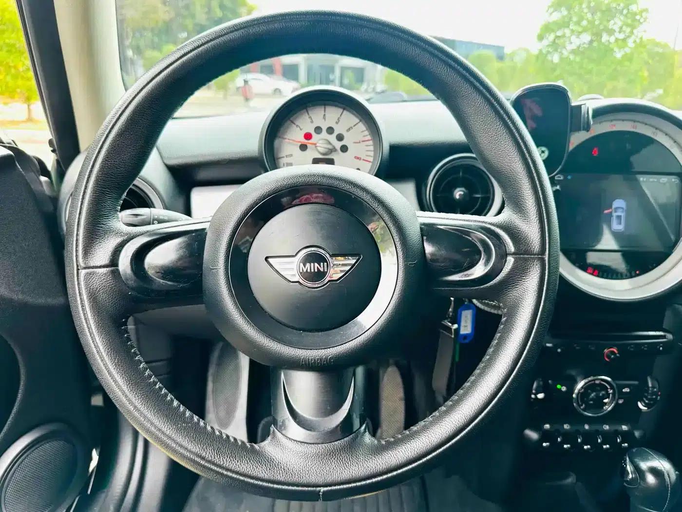 MINI CLUBMAN 2011 1.6L ONE — миниатюра 18