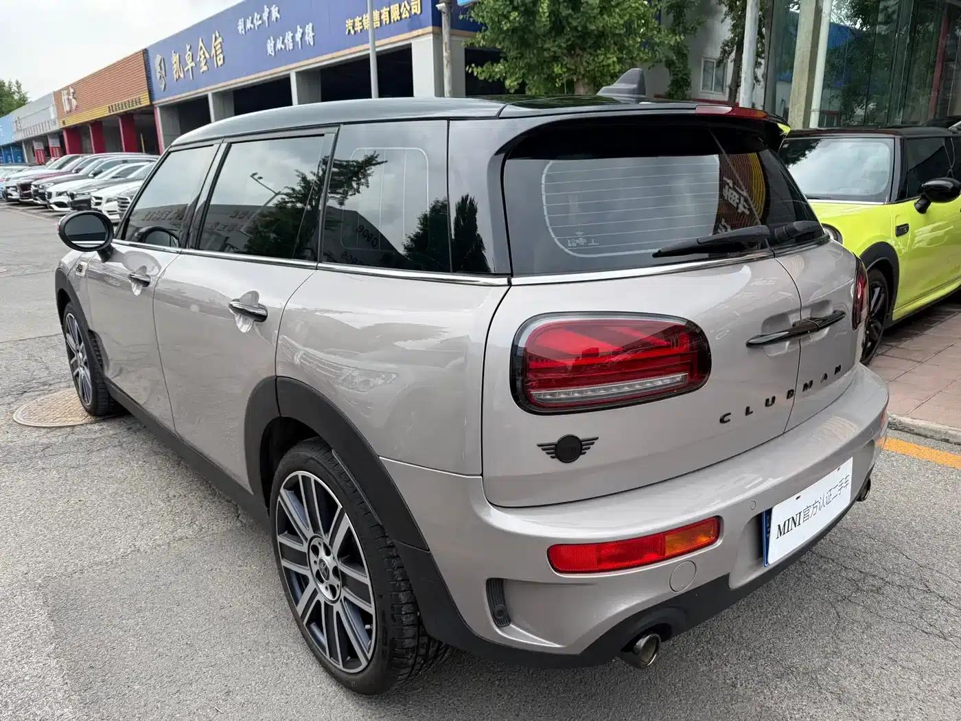 MINI CLUBMAN 2023 Facelift 2.0T COOPER S Connoisseur — миниатюра 4