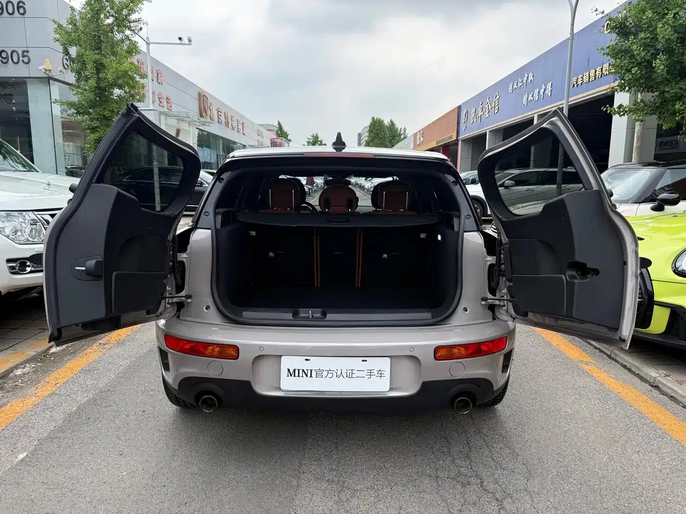 MINI CLUBMAN 2023 Facelift 2.0T COOPER S Connoisseur — миниатюра 7