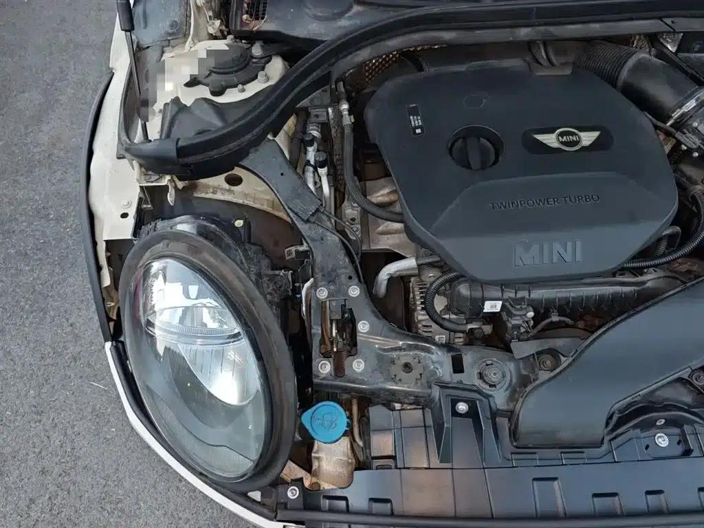 2016 MINI CLUBMAN Facelift 1.5T COOPER — миниатюра 21