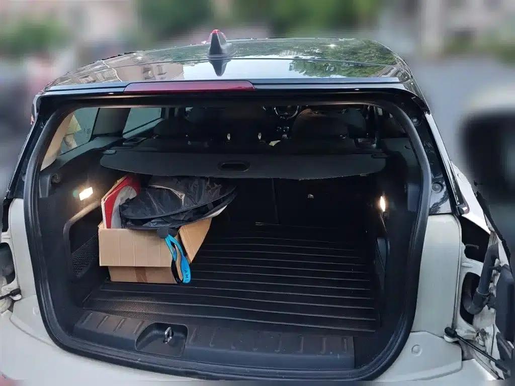 2016 MINI CLUBMAN Facelift 1.5T COOPER — миниатюра 10