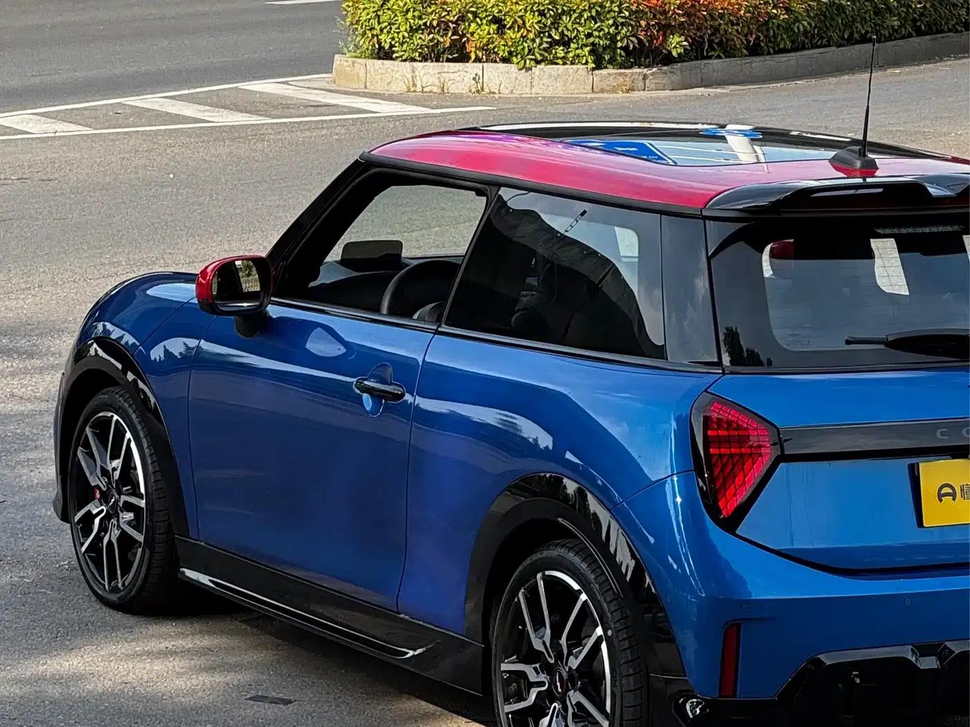 2025 MINI JCW JOHN COOPER WORKS — миниатюра 6