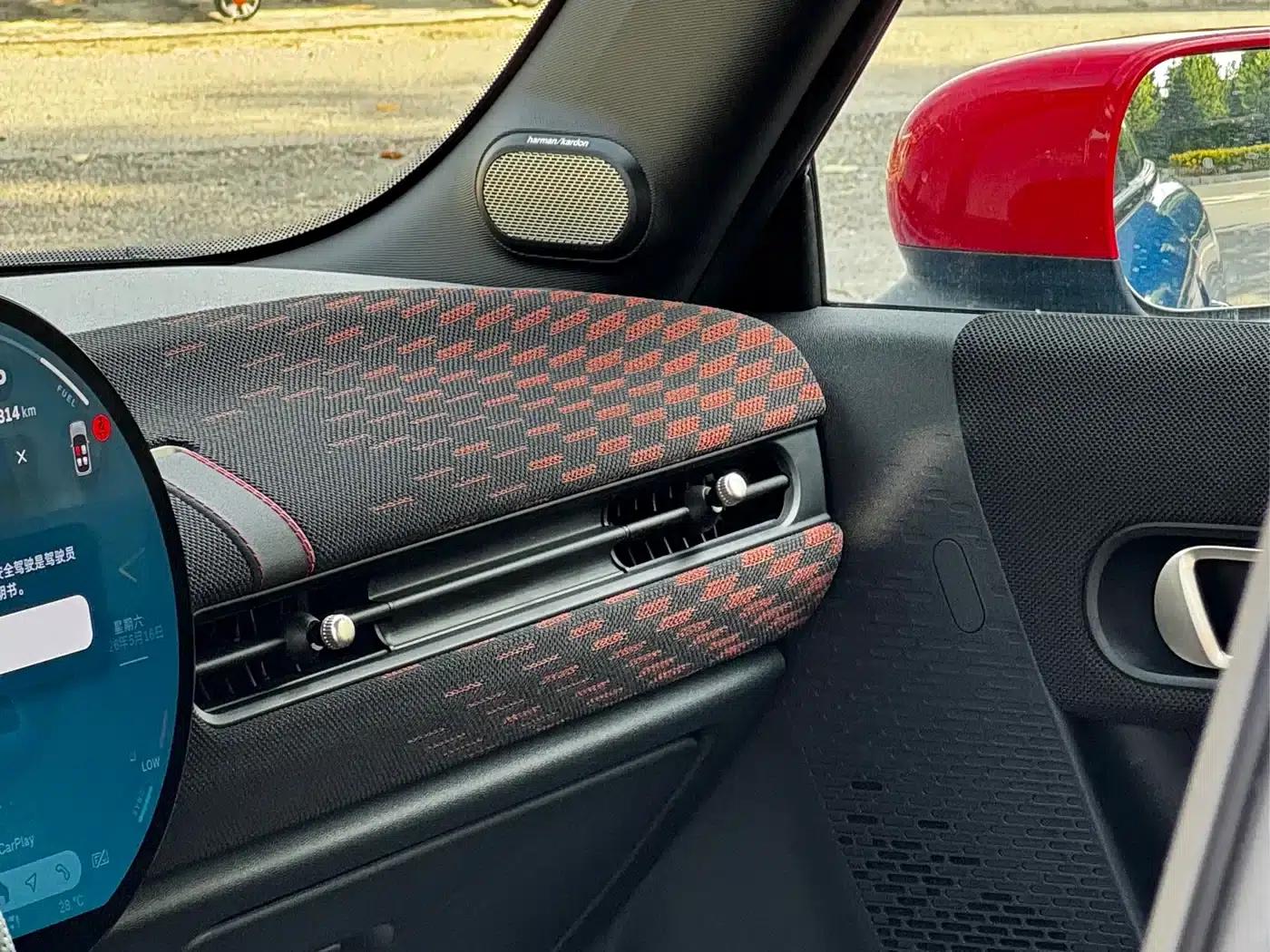2025 MINI JCW JOHN COOPER WORKS — миниатюра 8
