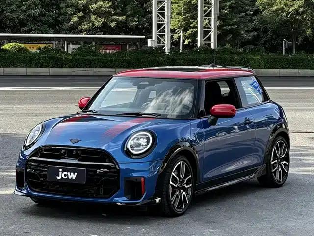 2025 MINI JCW JOHN COOPER WORKS
