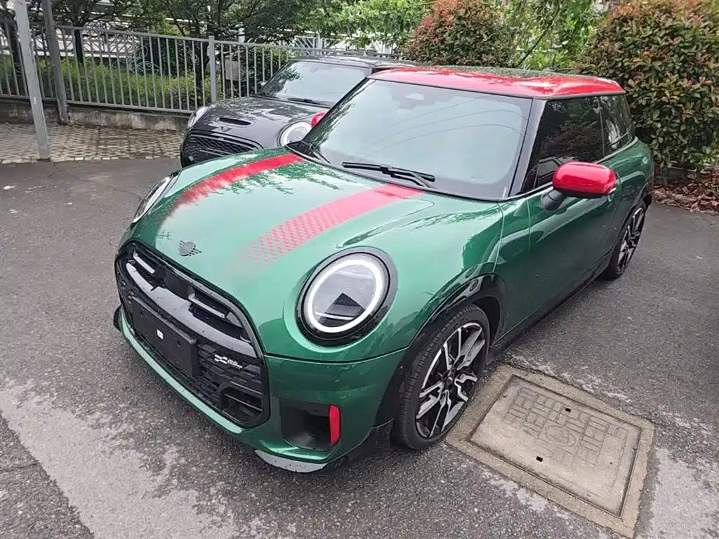 2025 MINI JCW JOHN COOPER WORKS — миниатюра 2