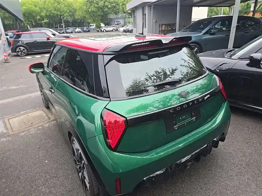 2025 MINI JCW JOHN COOPER WORKS — миниатюра 5