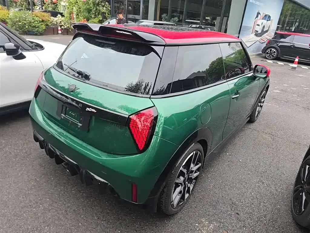 2025 MINI JCW JOHN COOPER WORKS — миниатюра 7