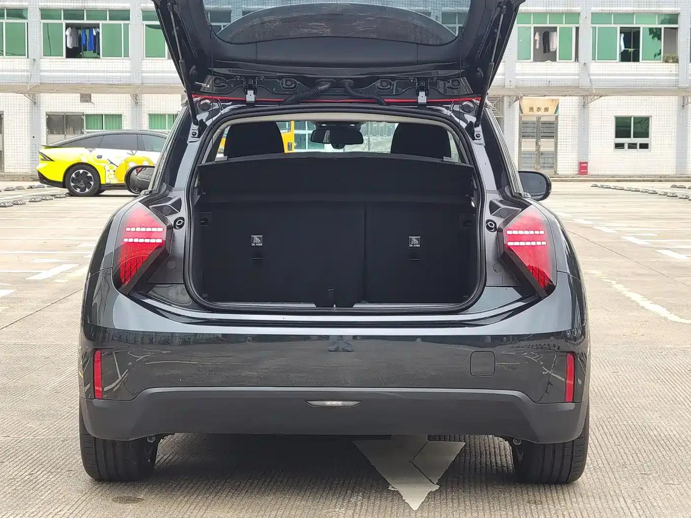 2025 Electric MINI Cooper (Facelift) - 466km/h - Classic Style — миниатюра 18