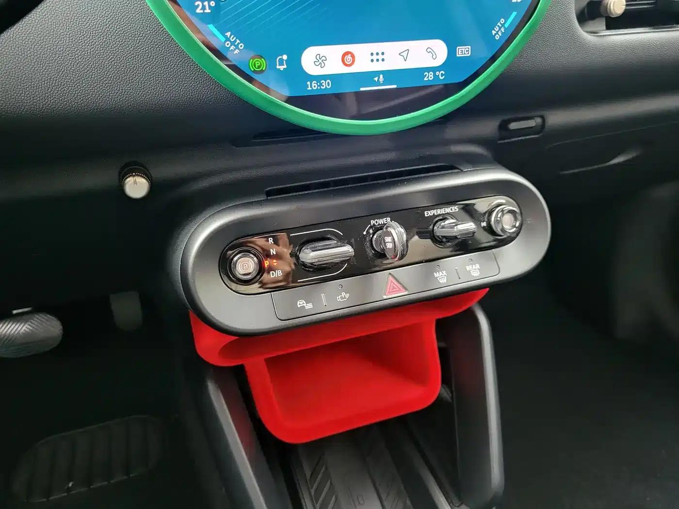 2025 Electric MINI Cooper (Facelift) - 466km/h - Classic Style — миниатюра 22