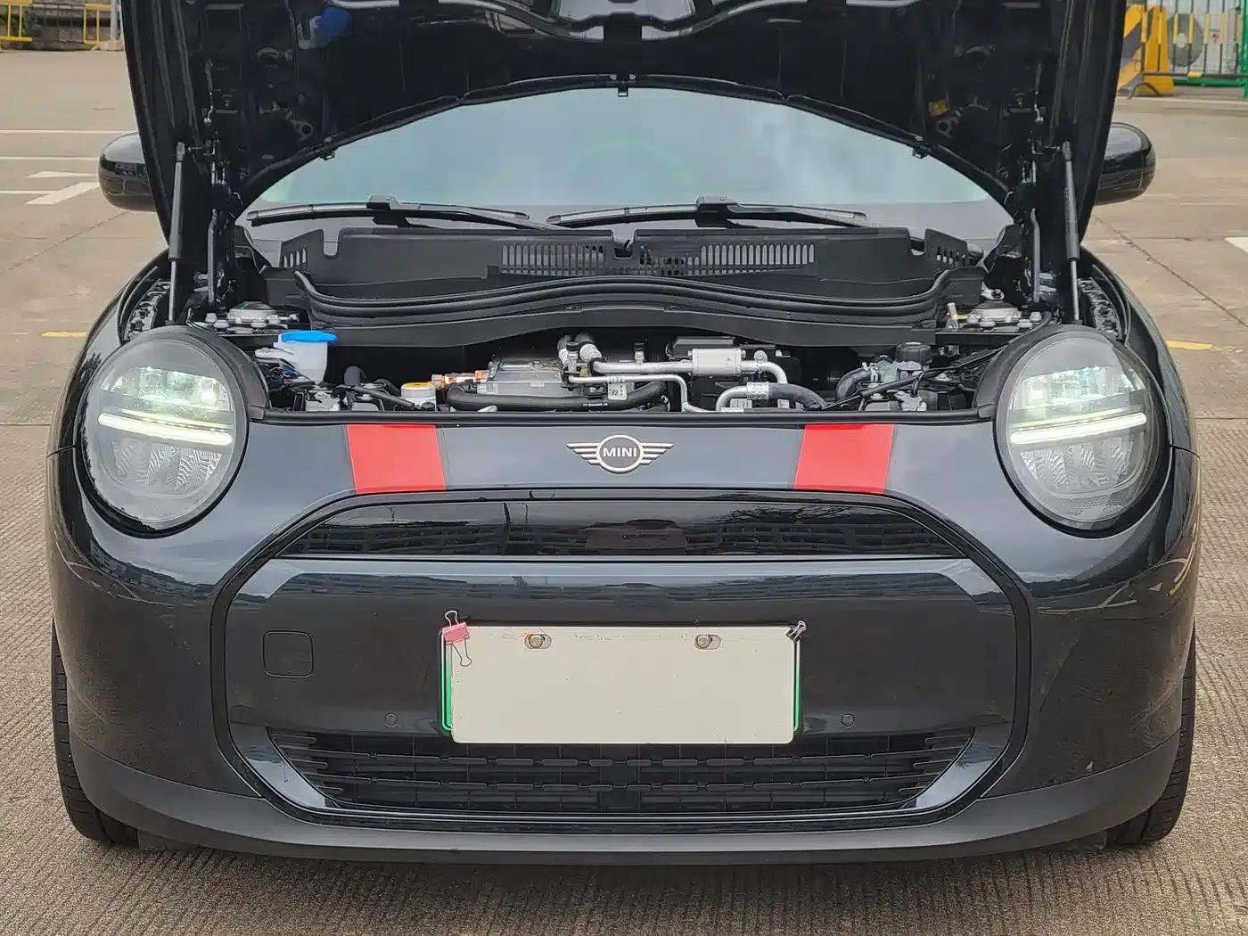 2025 Electric MINI Cooper (Facelift) - 466km/h - Classic Style — миниатюра 5