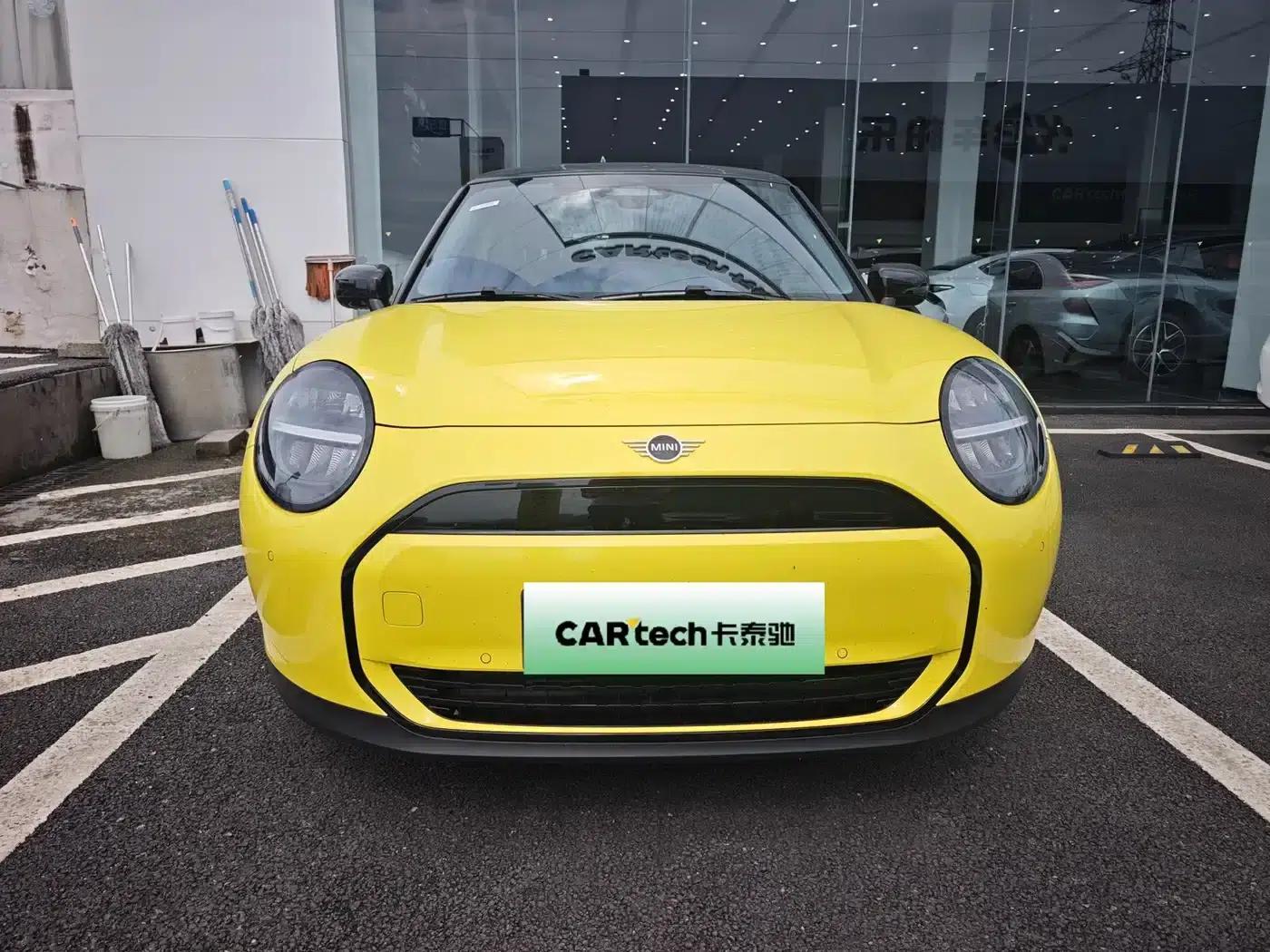 2024 Electric MINI Cooper (456km/h) - Classic Style — миниатюра 2