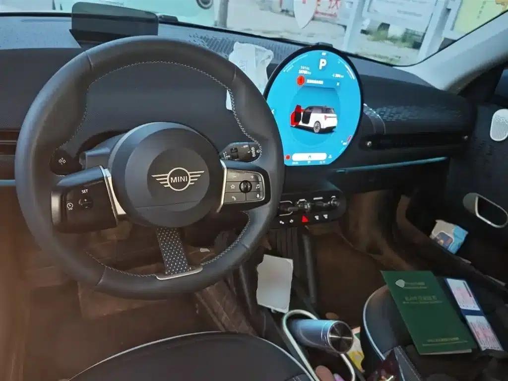 2024 Electric MINI Cooper SE (452km/h) - Artist — миниатюра 13