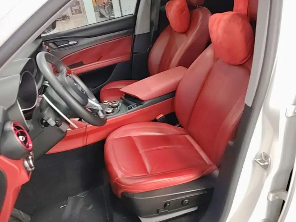 Alfa Romeo Stelvio 2017 2.0T 280HP Luxury Edition — миниатюра 18