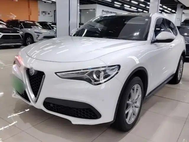 Alfa Romeo Stelvio 2017 2.0T 280HP Luxury Edition