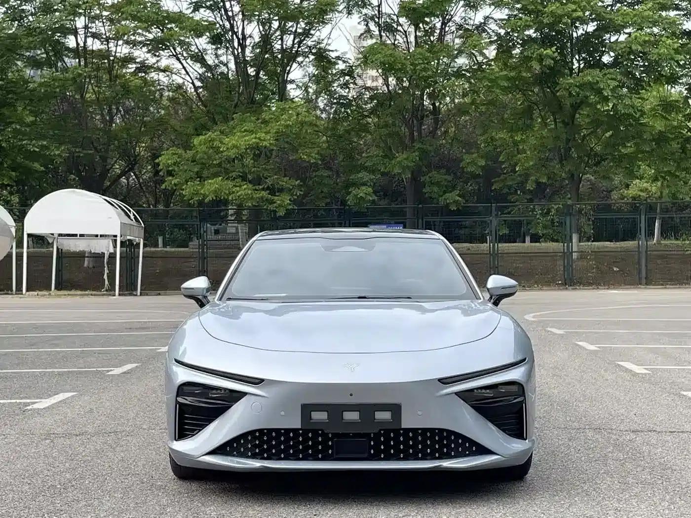 Nezha S 2022 Range Extended Version 1160km Rear-Wheel Drive Small Version — миниатюра 1
