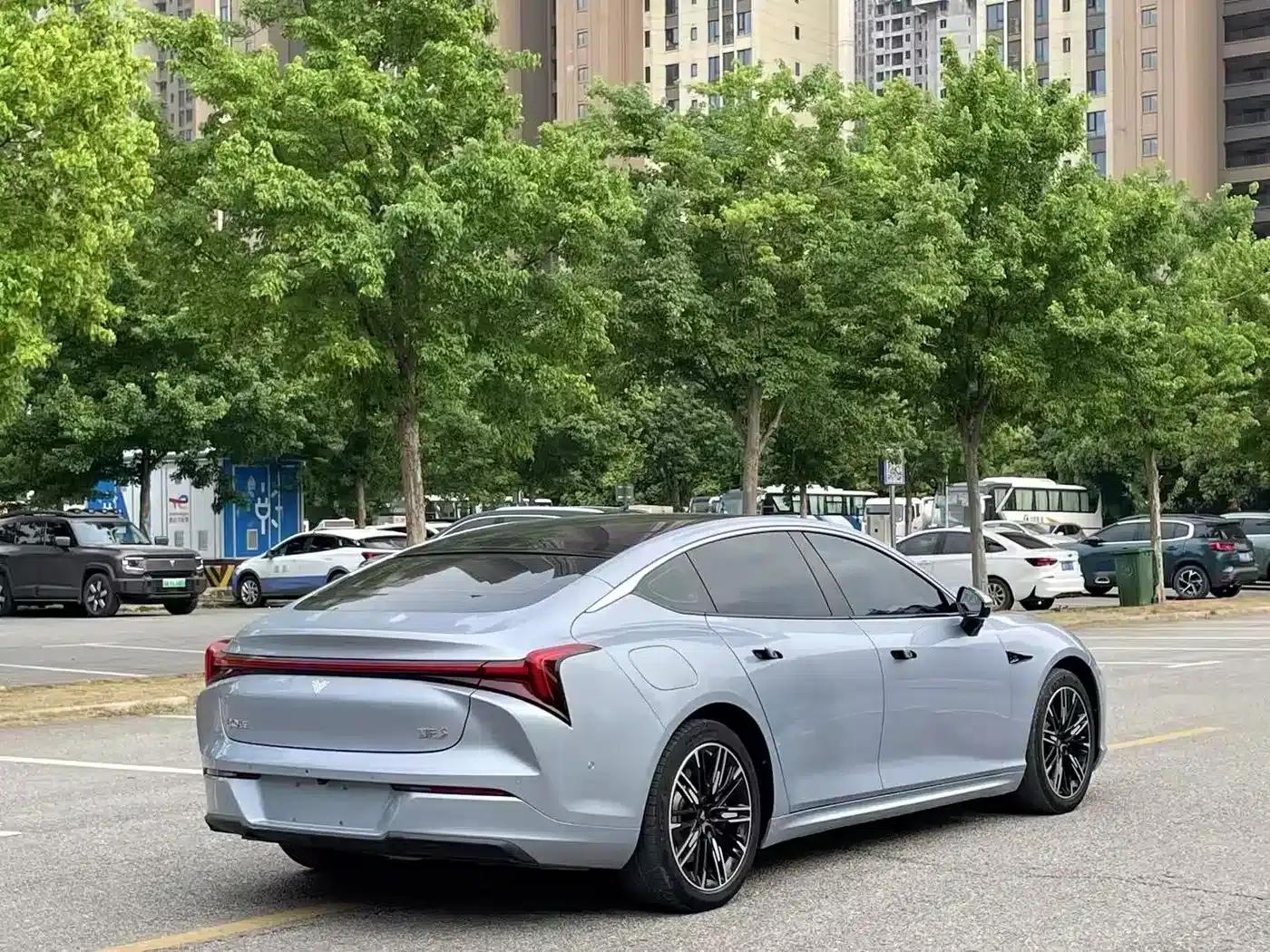 Nezha S 2022 Range Extended Version 1160km Rear-Wheel Drive Small Version — миниатюра 7