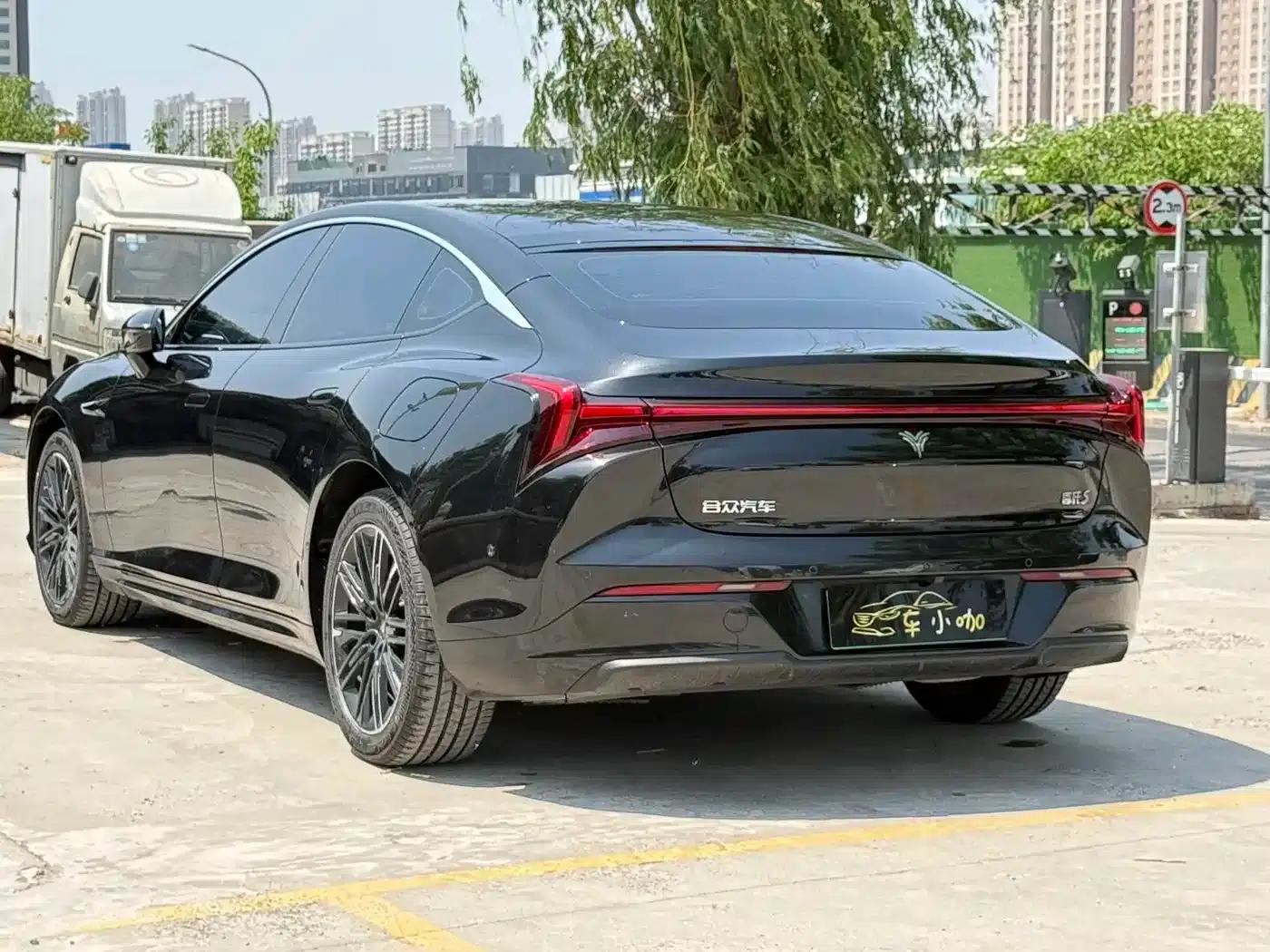 Nezha S 2024 Range Extender 1060 Lite Edition — миниатюра 6