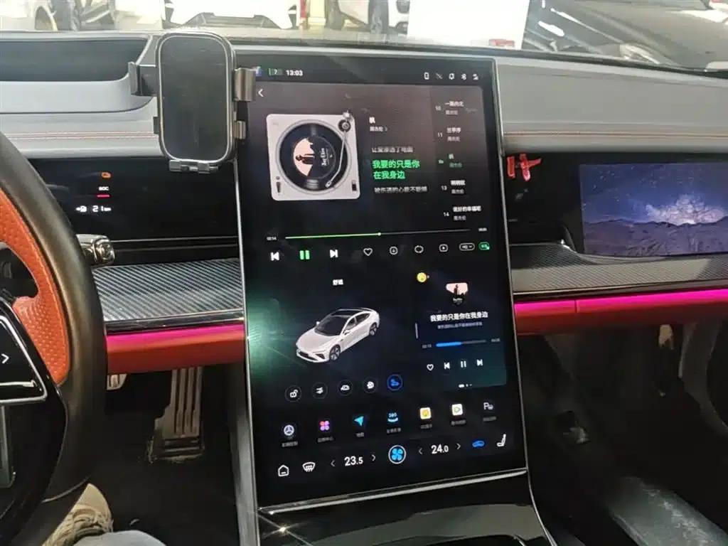 Nezha S 2022 Range Extended Version 1160km Rear-Wheel Drive Large Version — миниатюра 13