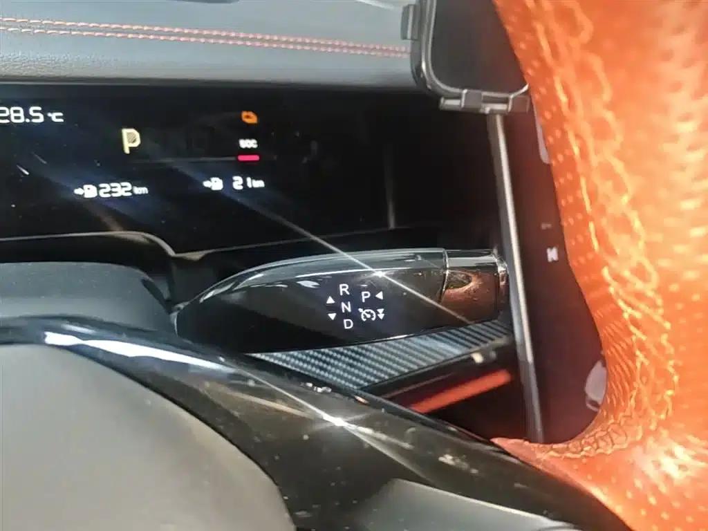 Nezha S 2022 Range Extended Version 1160km Rear-Wheel Drive Large Version — миниатюра 14