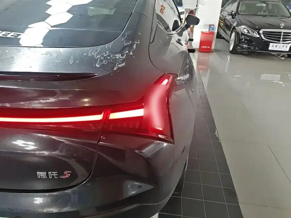 Nezha S 2022 Range Extended Version 1160km Rear-Wheel Drive Large Version — миниатюра 8