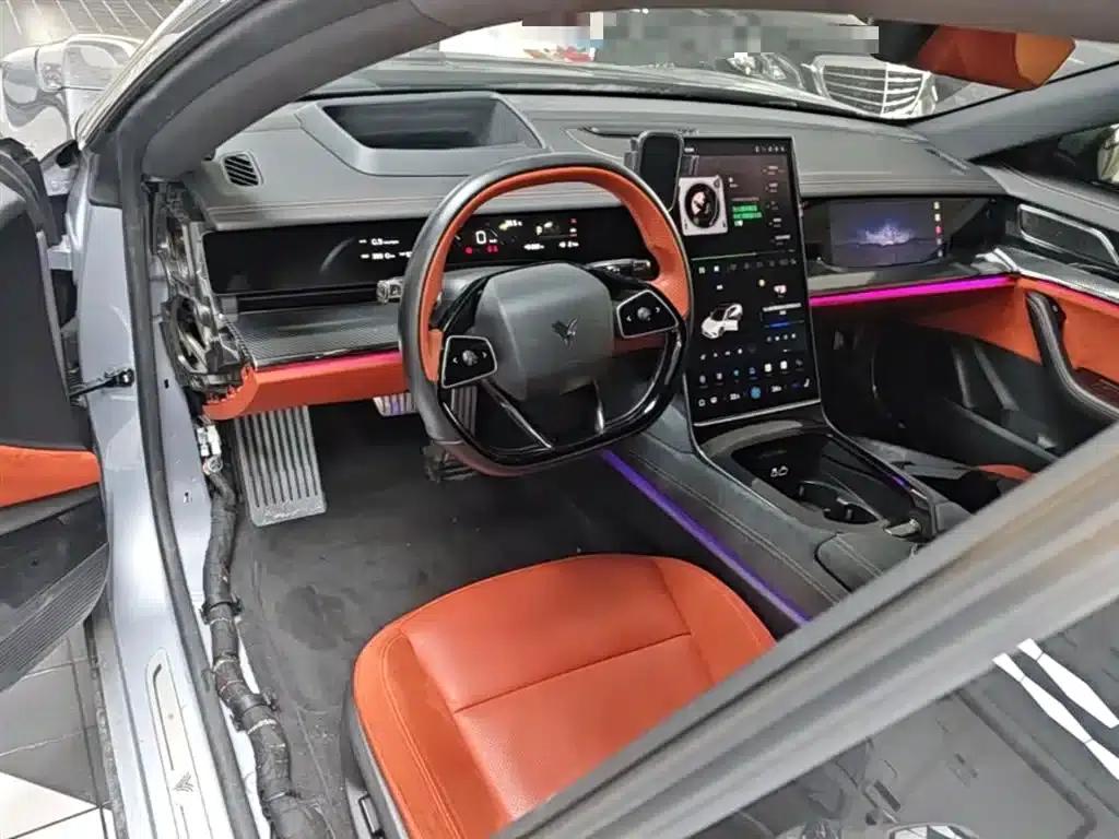 Nezha S 2022 Range Extended Version 1160km Rear-Wheel Drive Large Version — миниатюра 10