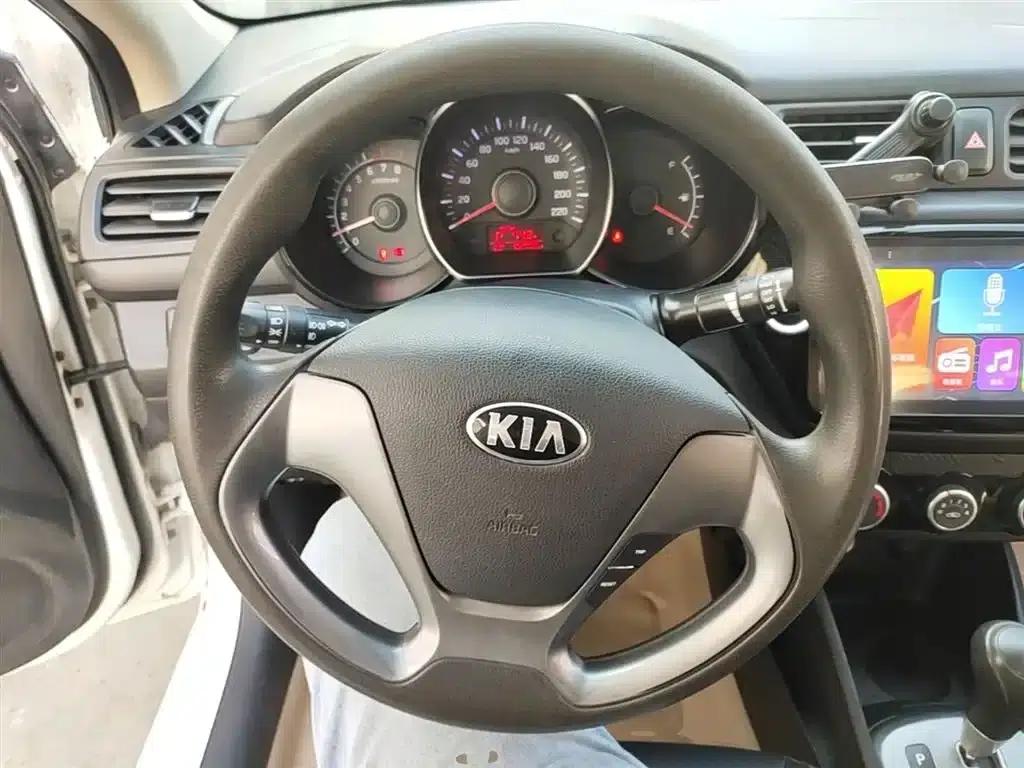 Kia K2 2015 Sedan 1.4L AT GLS — миниатюра 11