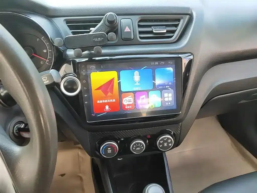 Kia K2 2015 Sedan 1.4L AT GLS — миниатюра 13