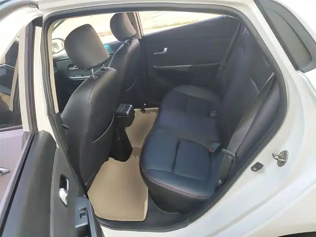 Kia K2 2015 Sedan 1.4L AT GLS — миниатюра 17
