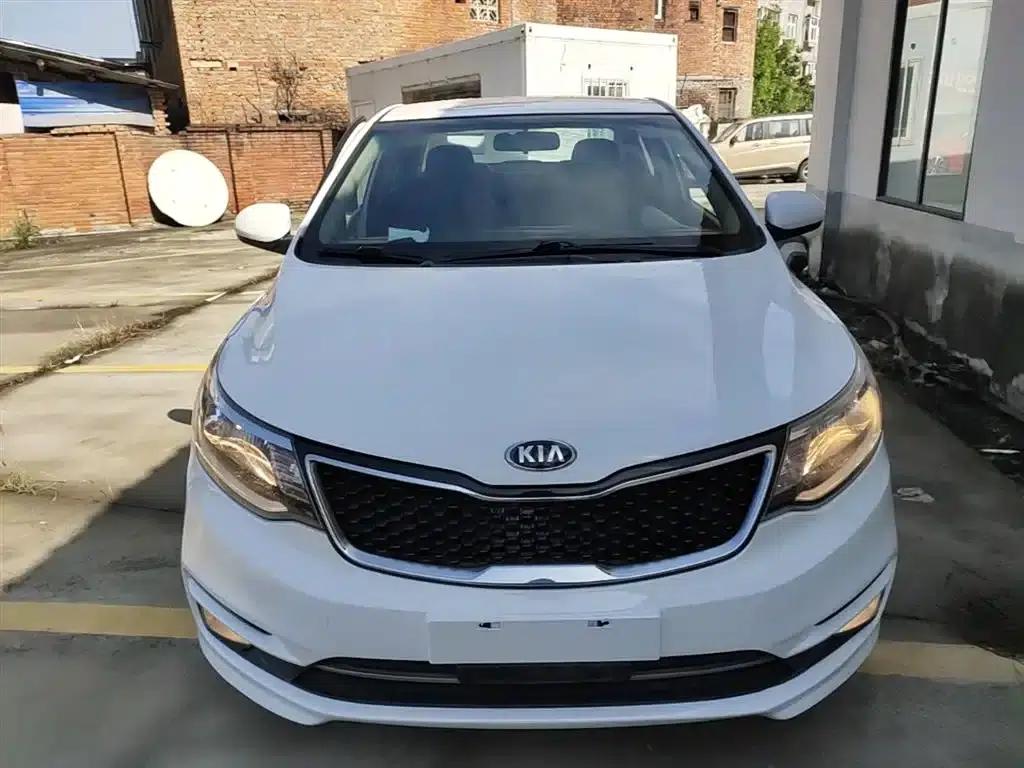 Kia K2 2015 Sedan 1.4L AT GLS — миниатюра 3
