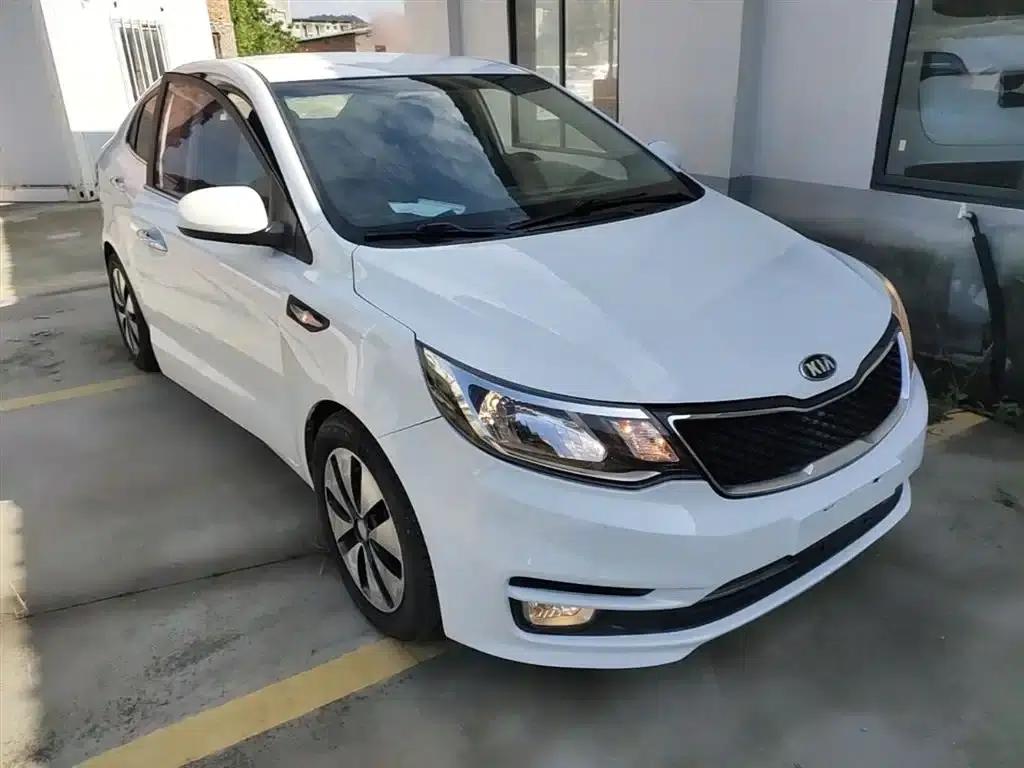 Kia K2 2015 Sedan 1.4L AT GLS — миниатюра 4