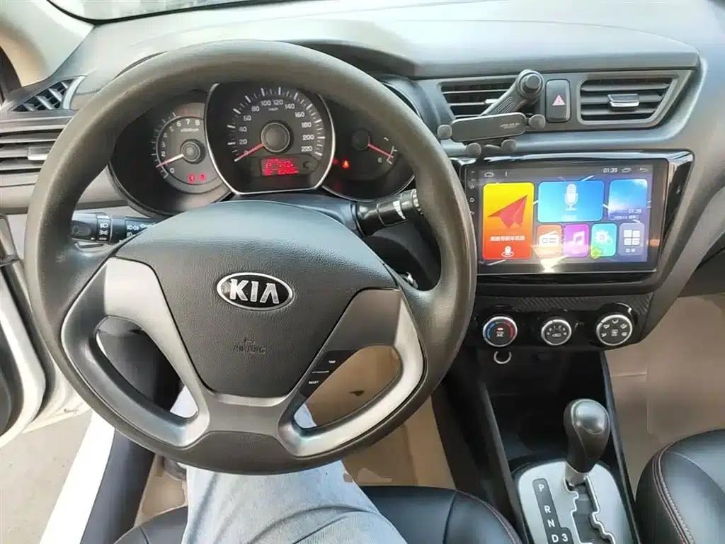 Kia K2 2015 Sedan 1.4L AT GLS — миниатюра 10