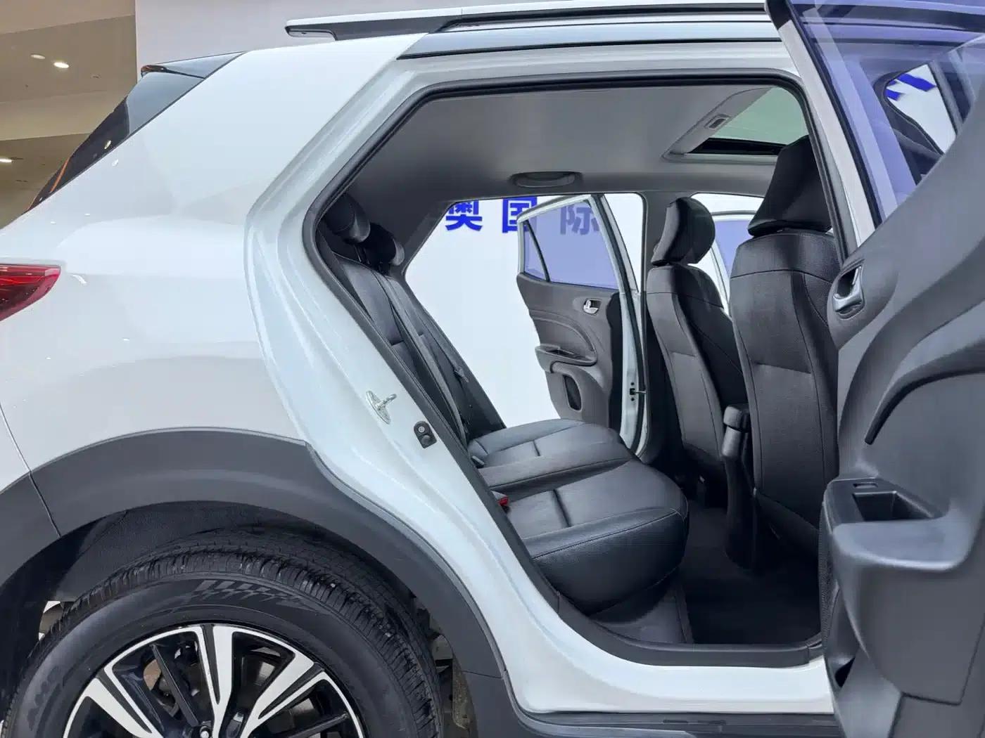 Kia K3 2021 1.4L CVT Enjoy Sunroof Edition — миниатюра 17