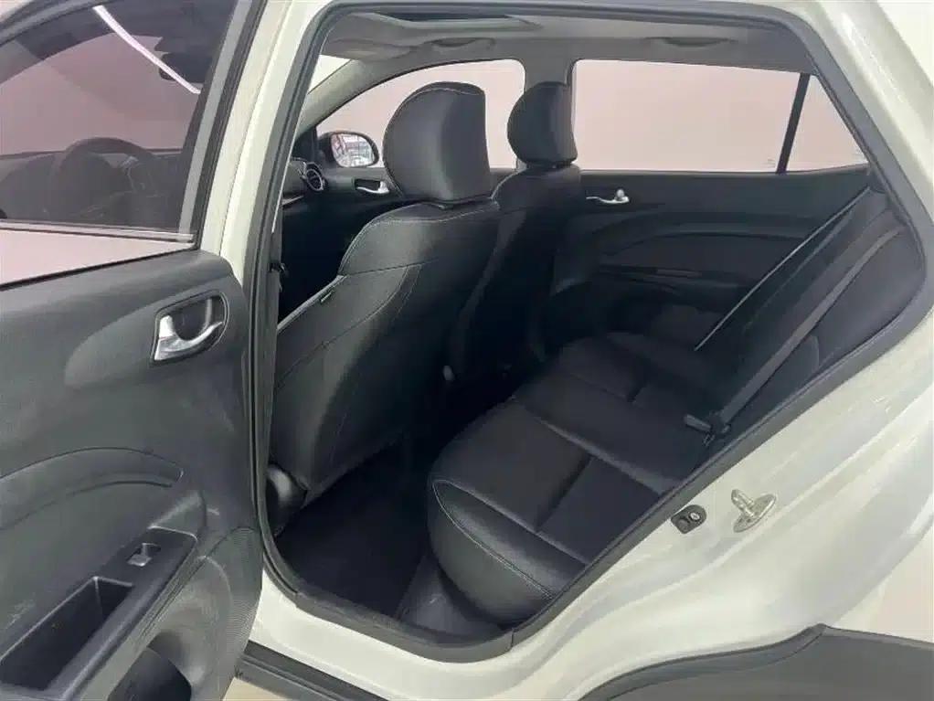 Kia K3 2021 1.4L CVT Sunroof Model — миниатюра 10