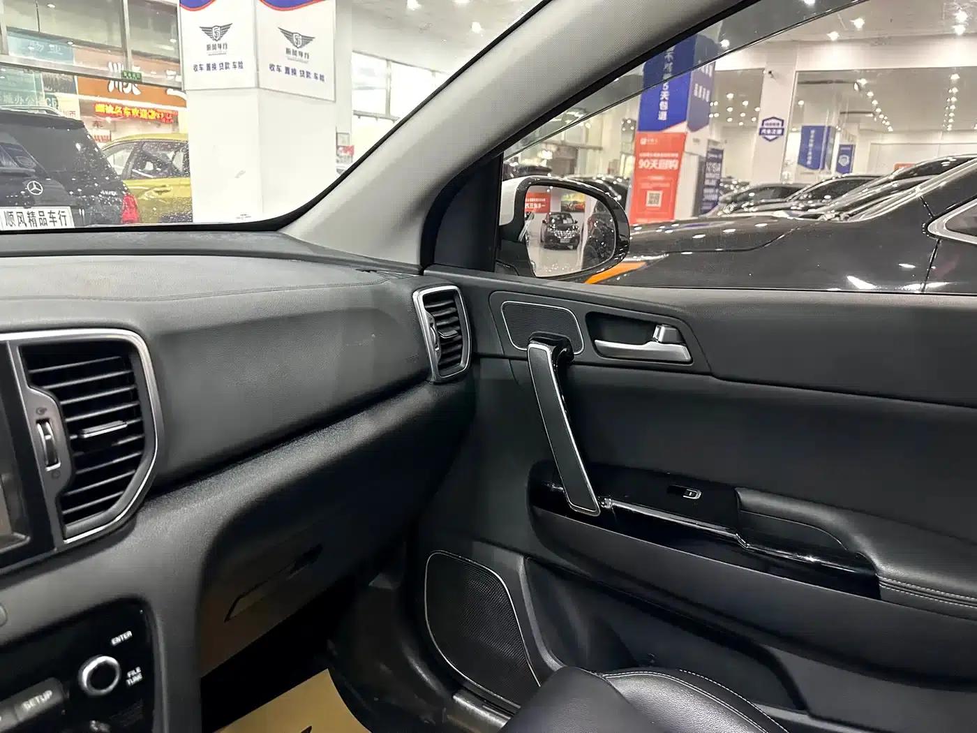 Kia KX5 2016 1.6T Automatic 2WD DLX — миниатюра 15