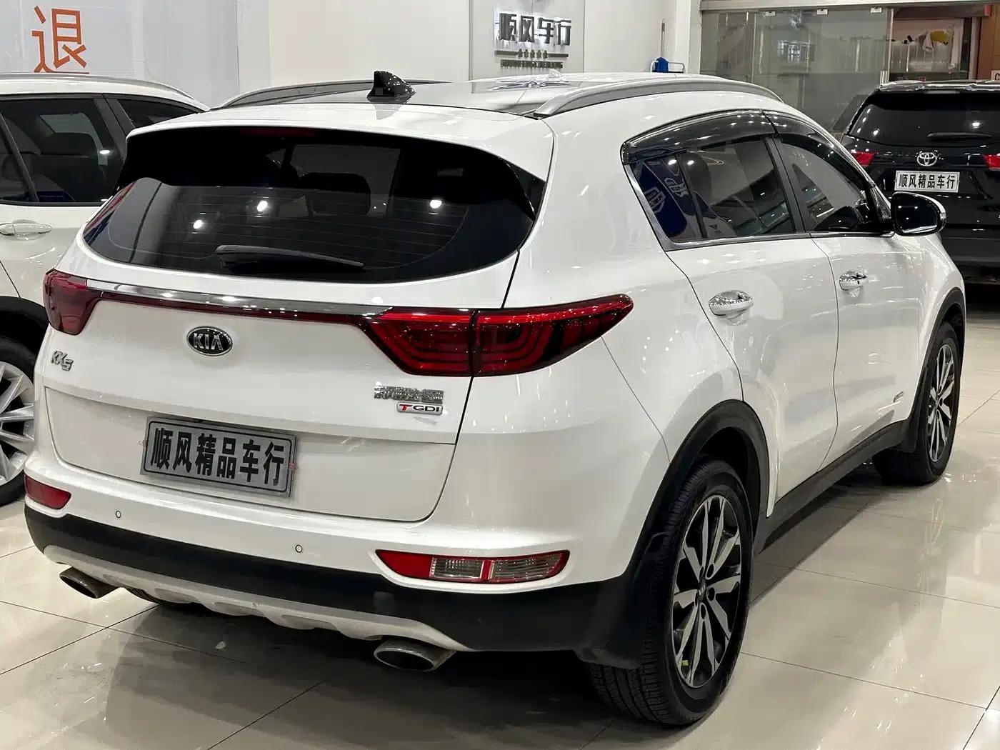 Kia KX5 2016 1.6T Automatic 2WD DLX — миниатюра 28