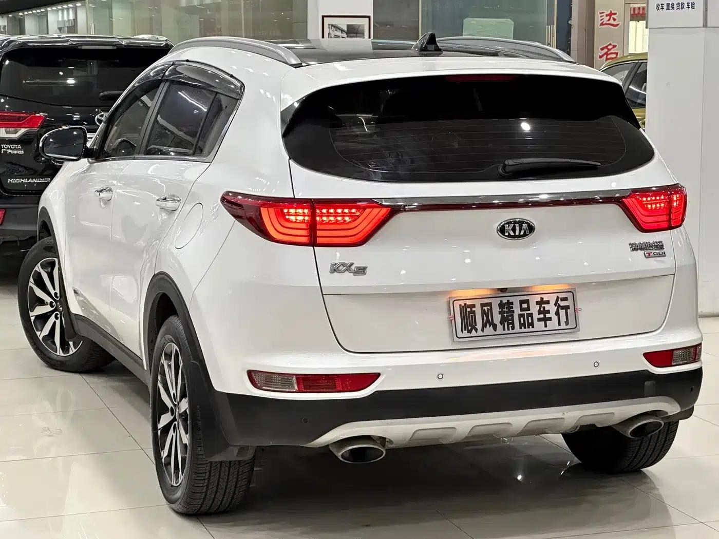 Kia KX5 2016 1.6T Automatic 2WD DLX — миниатюра 4
