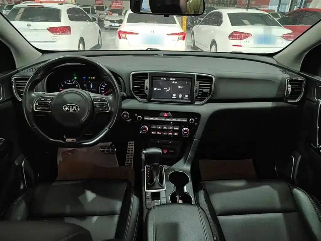 Kia KX5 2017 1.6T Automatic 2WD 15th Anniversary Special Edition DLX — миниатюра 10
