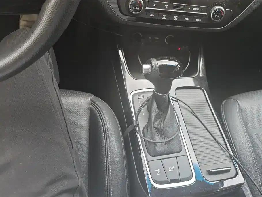 Kia K4 2017 1.8L Automatic DLX Special — миниатюра 16