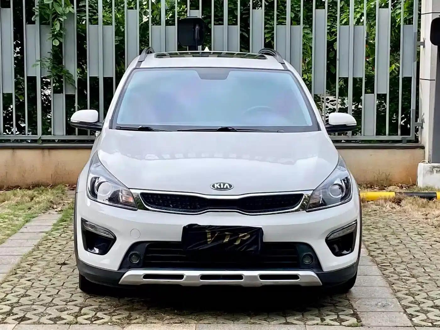 KX CROSS 2018 1.6L Automatic Sunroof Edition — миниатюра 11