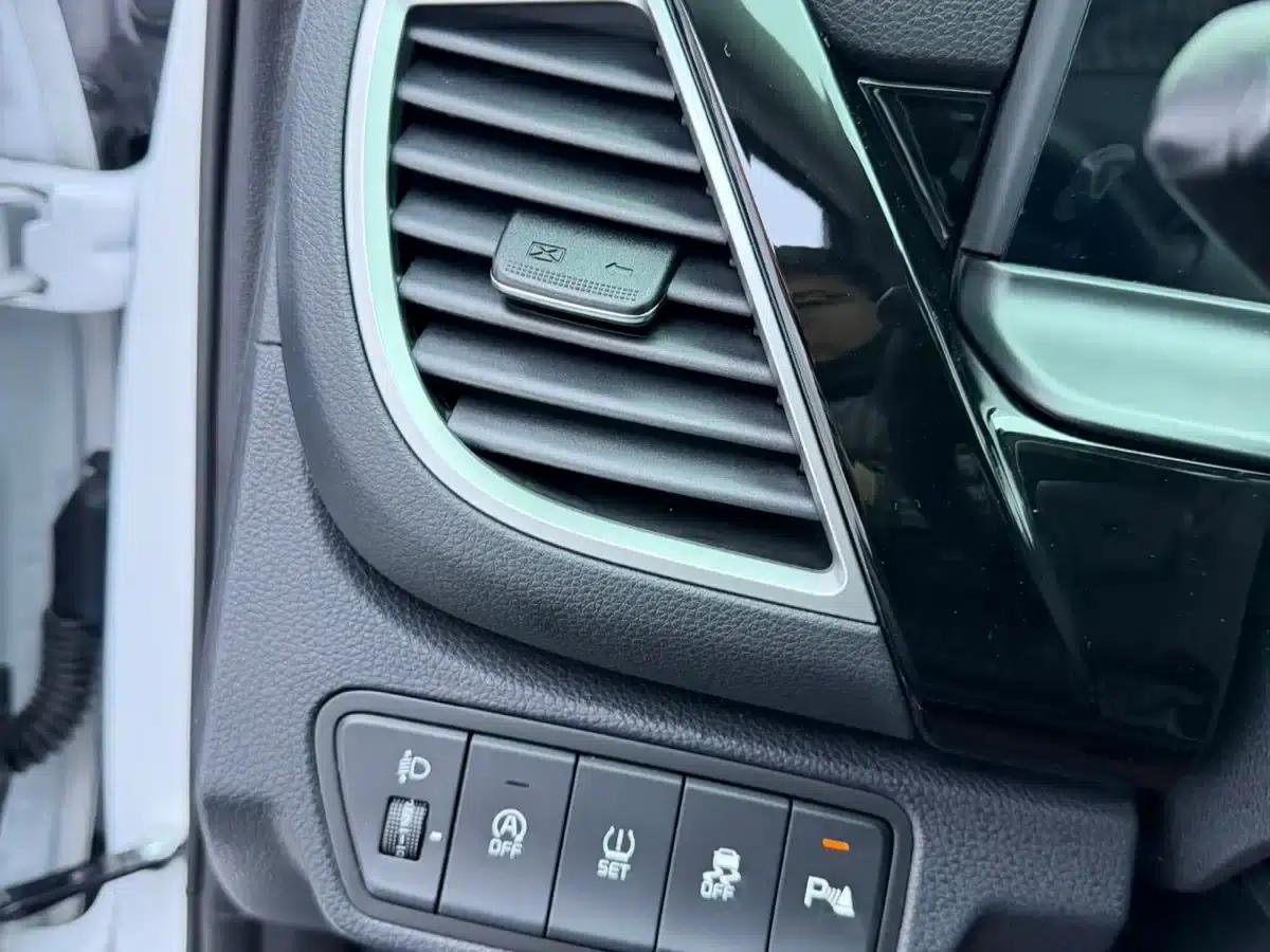 2023 Citroën Cytus 1.5L CVT Premium Edition — миниатюра 6