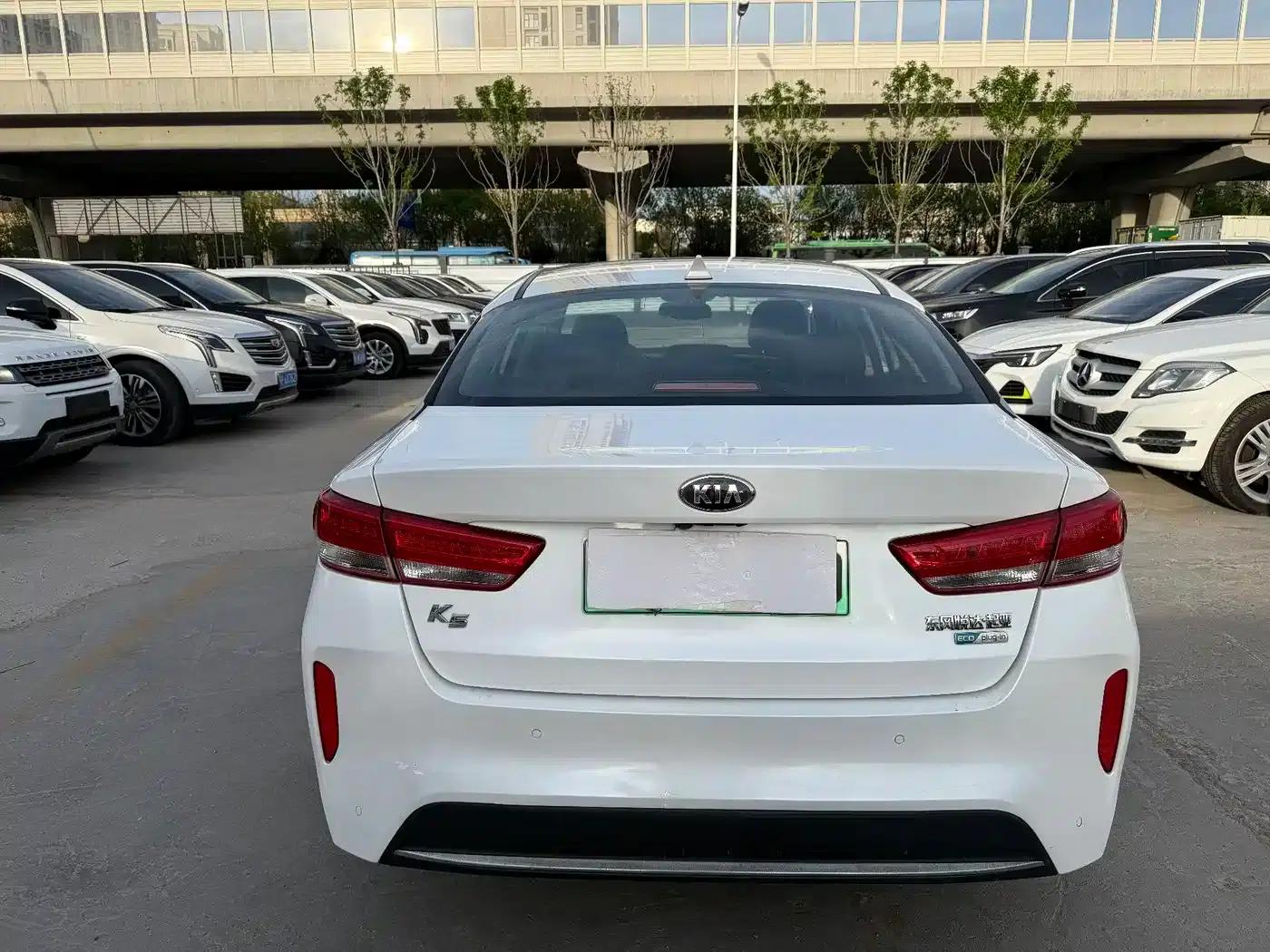 Kia K5 PHEV 2018 2.0L Smart Edition — миниатюра 11