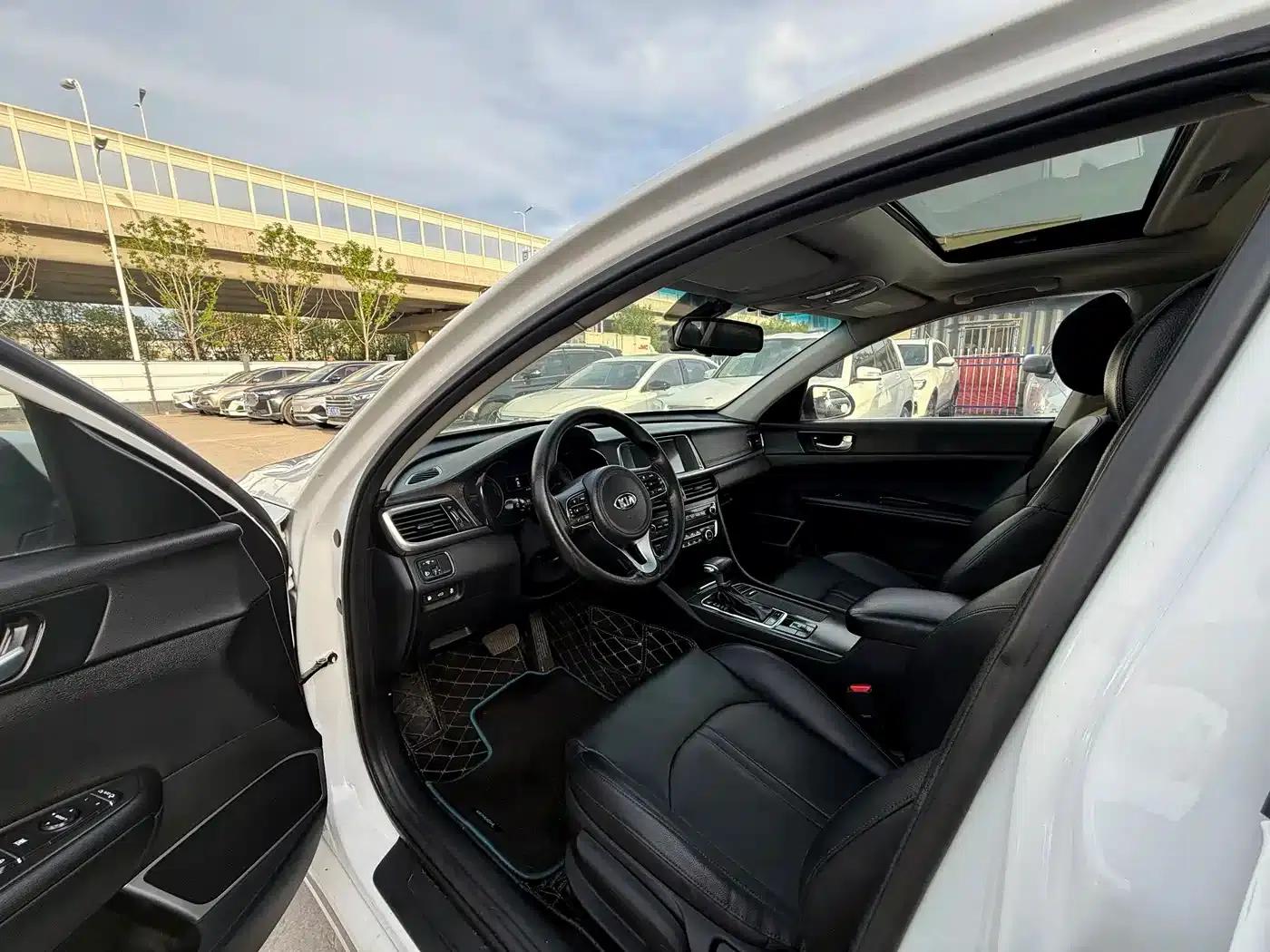 Kia K5 PHEV 2018 2.0L Smart Edition — миниатюра 5