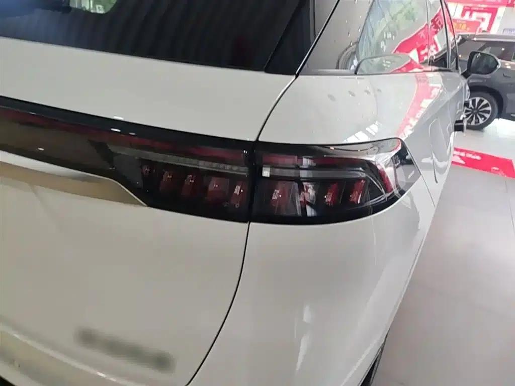 Chery Tiggo 9 2025 2.0T Automatic 2WD Premium Edition 5-seater — миниатюра 8