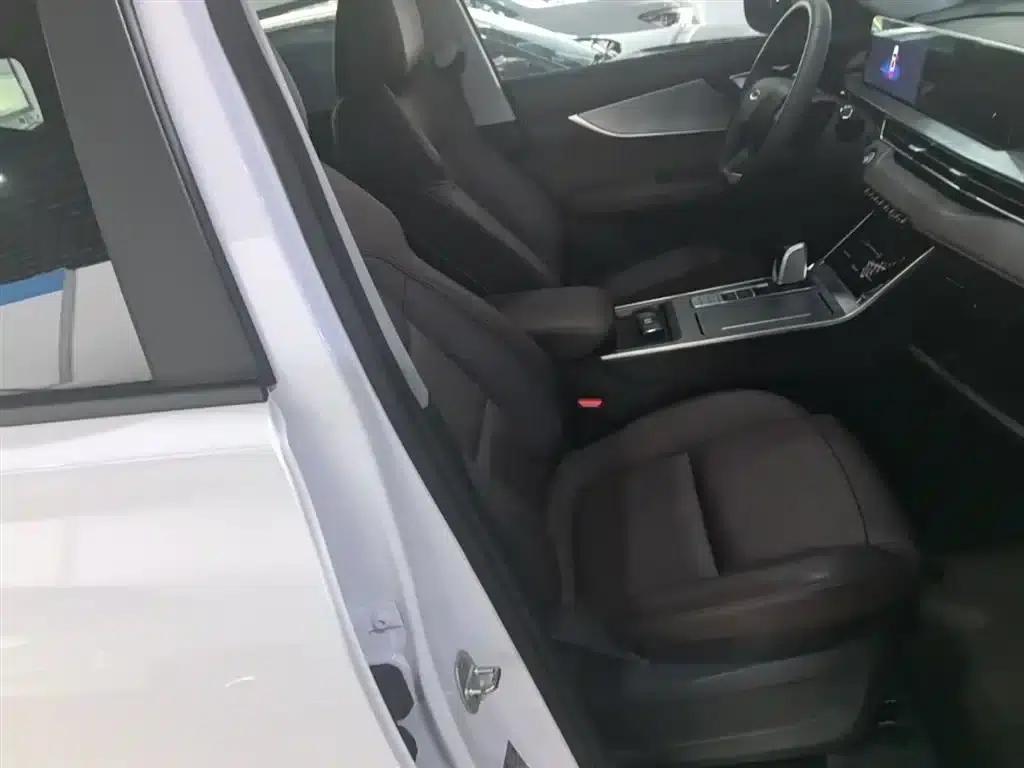 Chery Tiggo 7 2024 1.5T CVT Luxury Edition — миниатюра 25