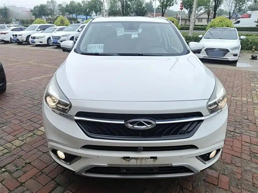 Chery Tiggo 7 2016 2.0L CVT Premium Edition — миниатюра 3