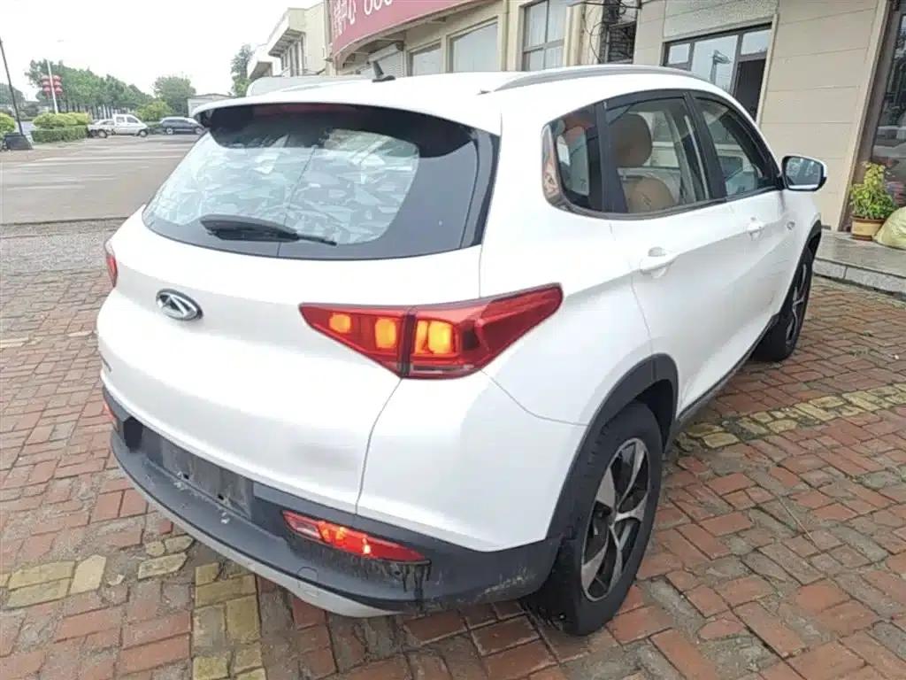 Chery Tiggo 7 2016 2.0L CVT Premium Edition — миниатюра 7