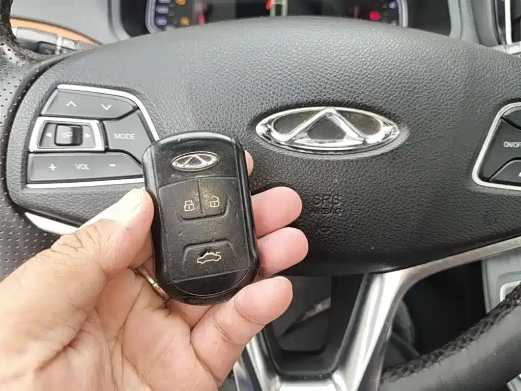 Chery Tiggo 7 2016 2.0L CVT Premium Edition — миниатюра 9