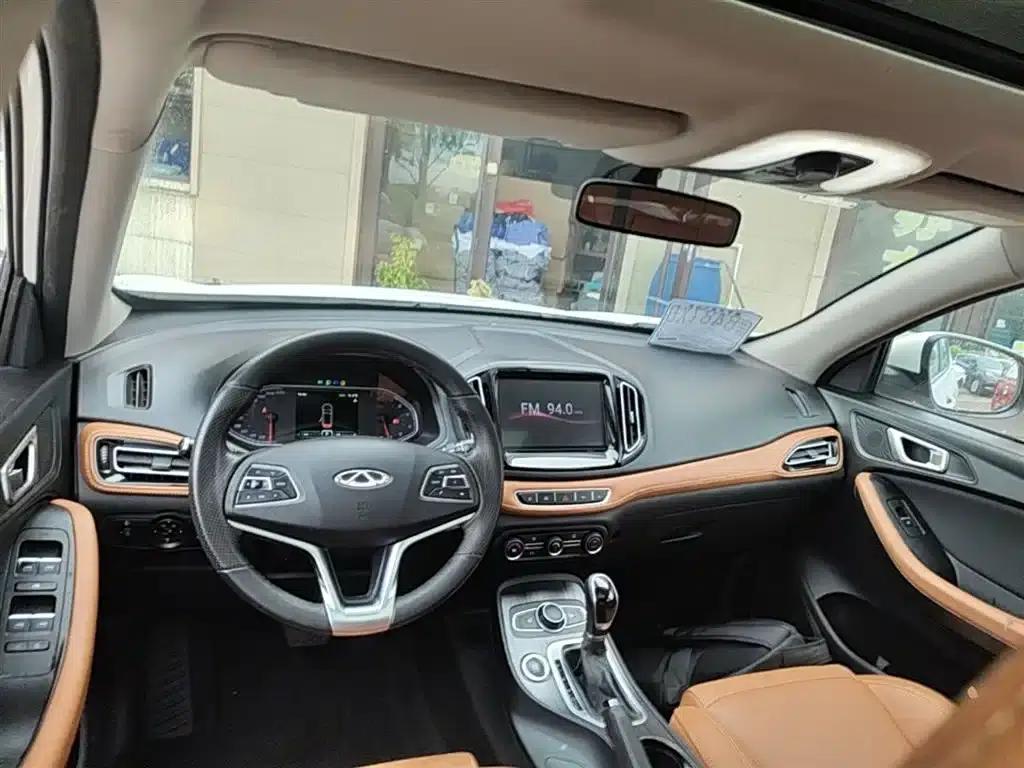 Chery Tiggo 7 2016 2.0L CVT Premium Edition — миниатюра 10