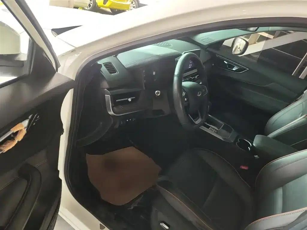Chery Tiggo 5x 2020 1.5L CVT Deluxe Edition — миниатюра 16